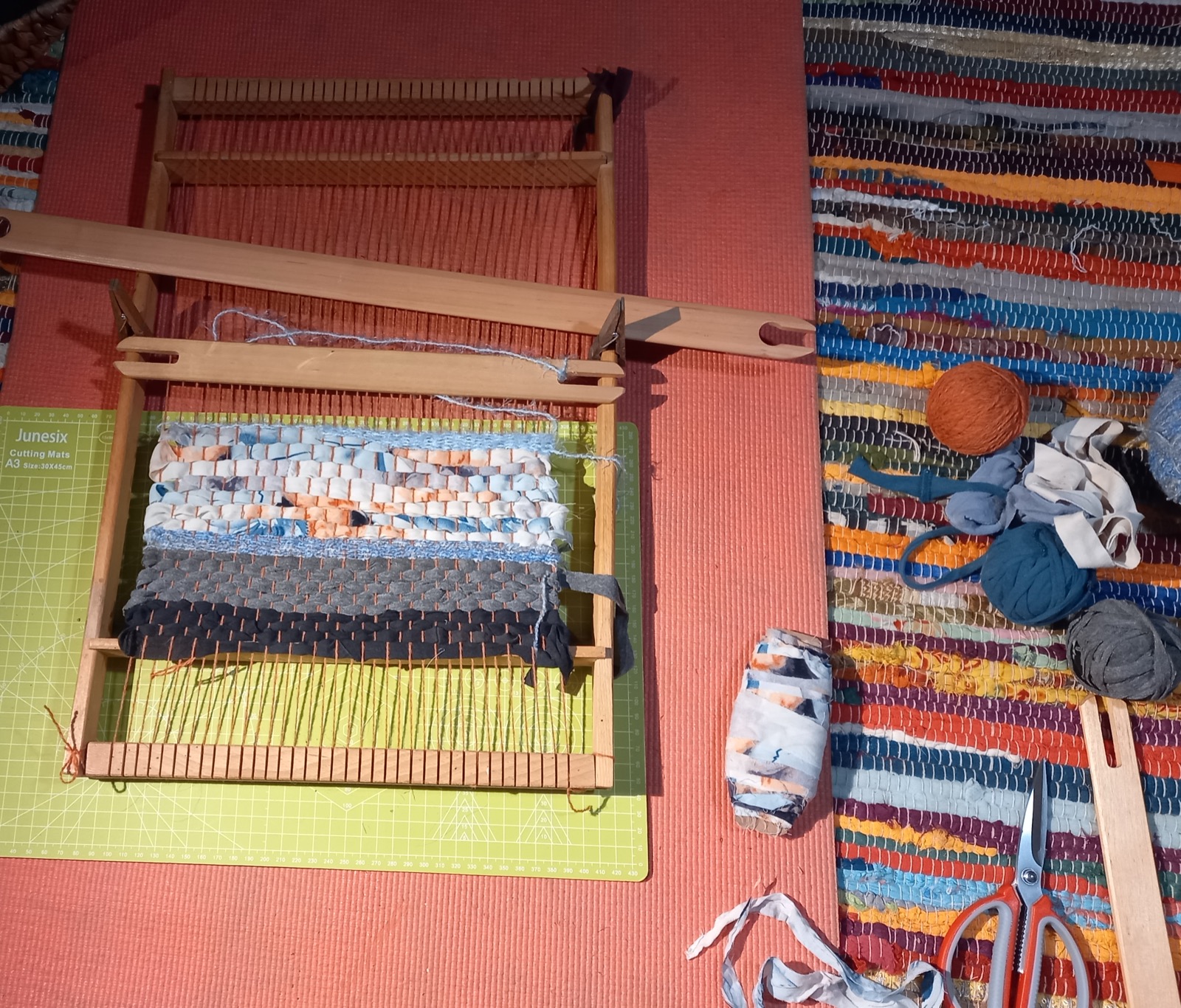 Tecer com upcycling no tear